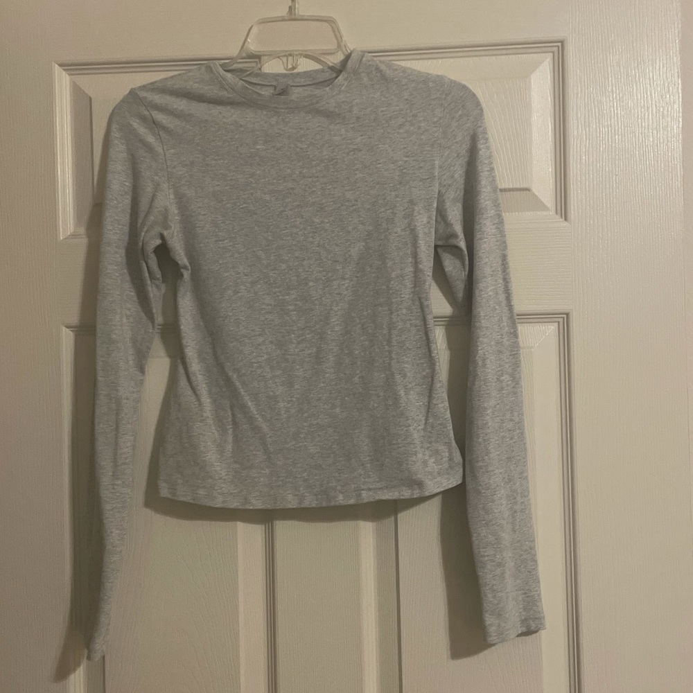 SKIMS Long Sleeve Light Grey Shirt - Medium